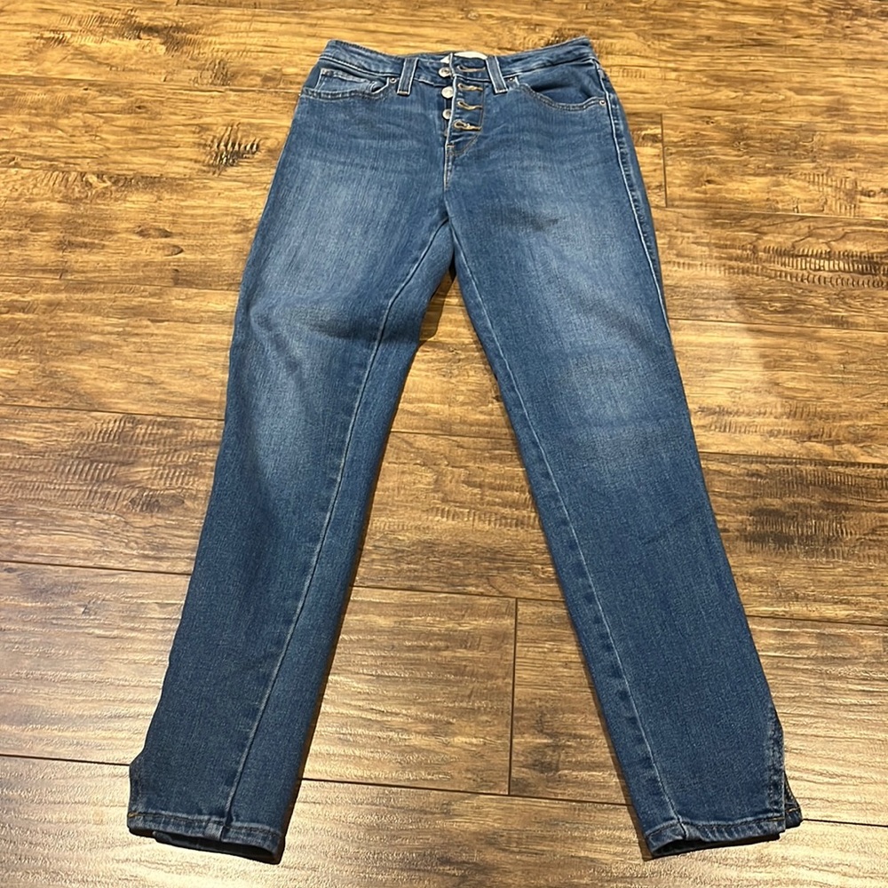 Levi’s 721 high rise skinny ankle button front jeans - Picture 4 of 16
